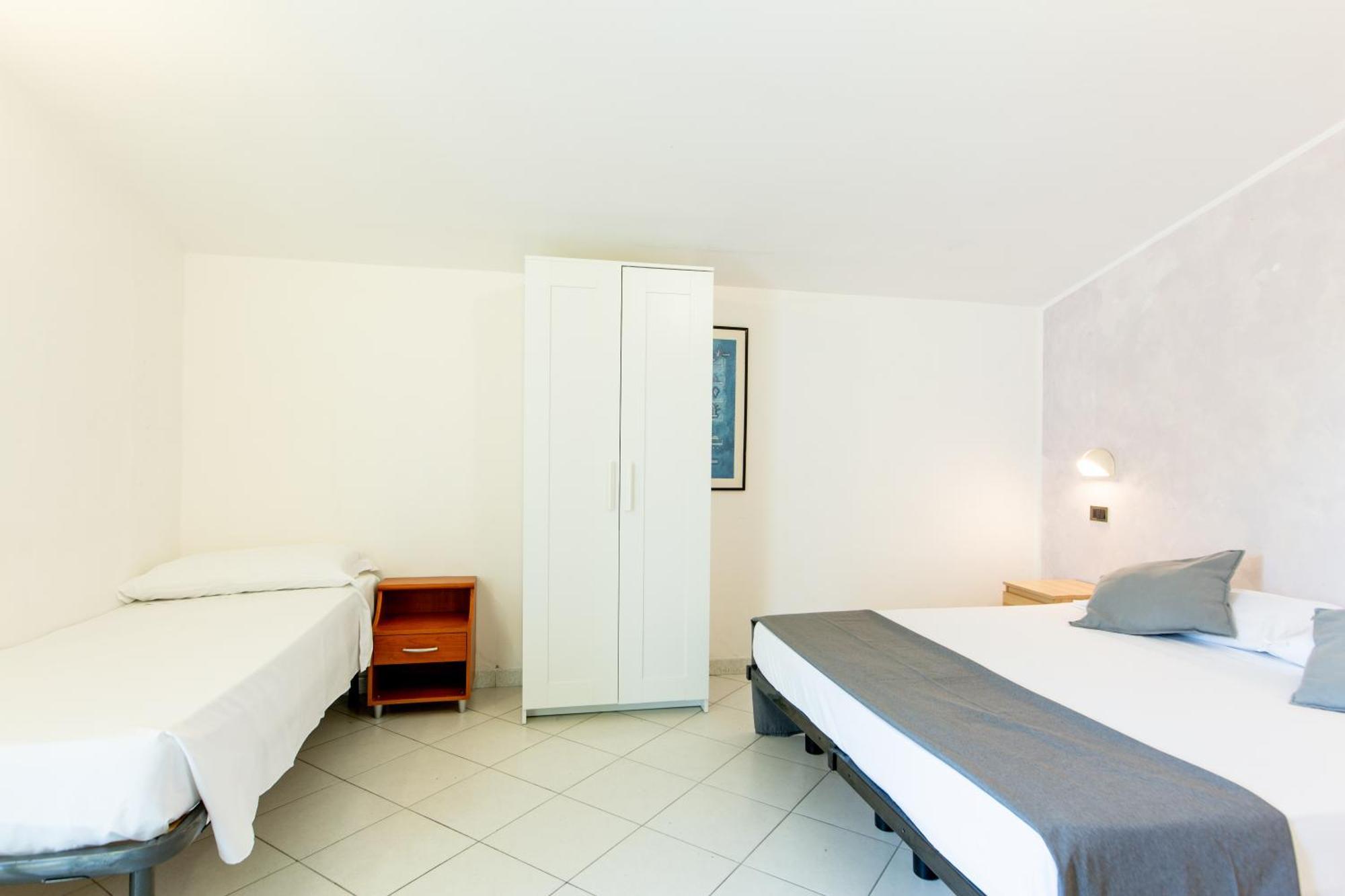 Hotel Marzia Con Piscina リッチョーネ エクステリア 写真