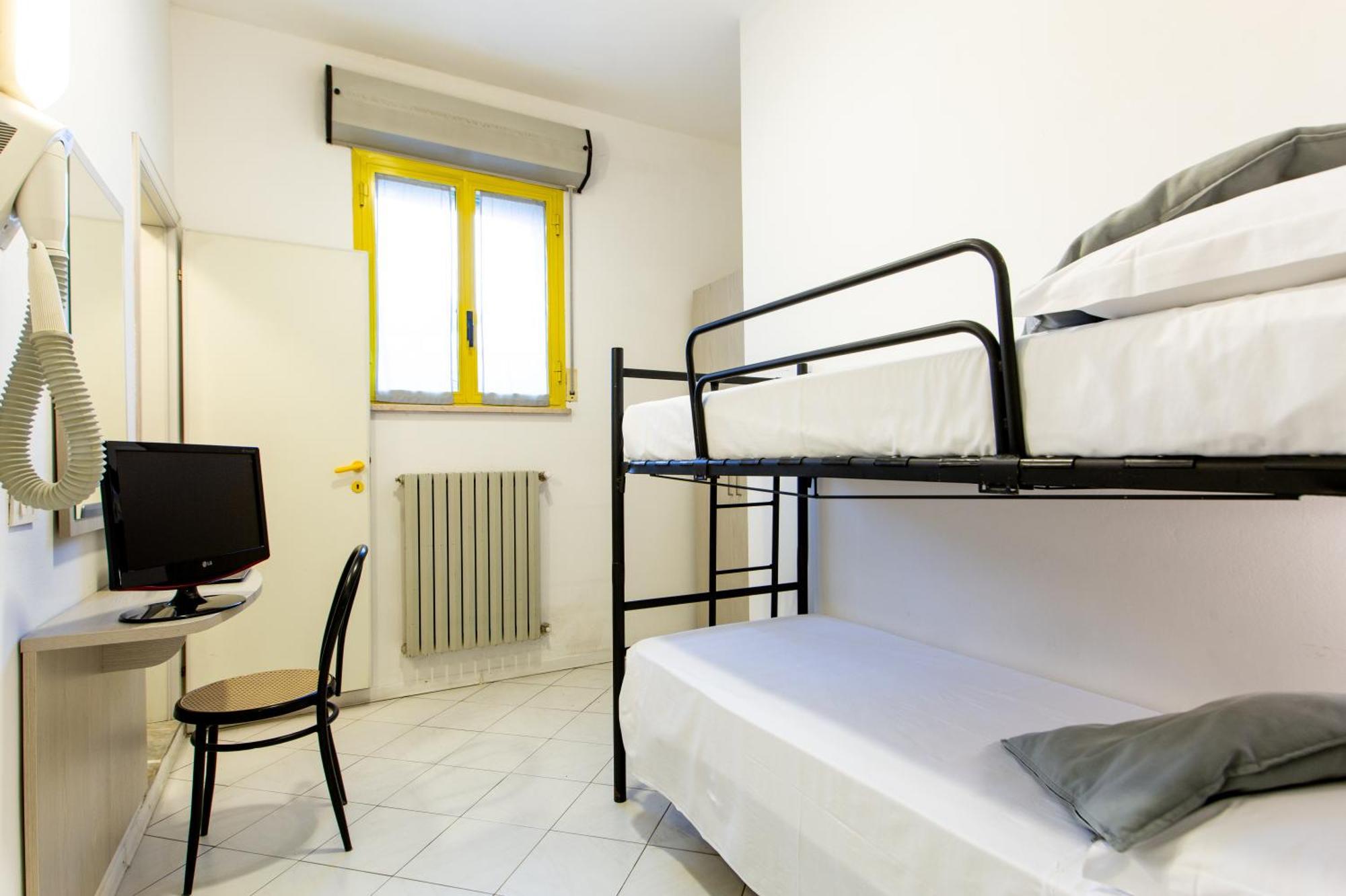 Hotel Marzia Con Piscina リッチョーネ エクステリア 写真