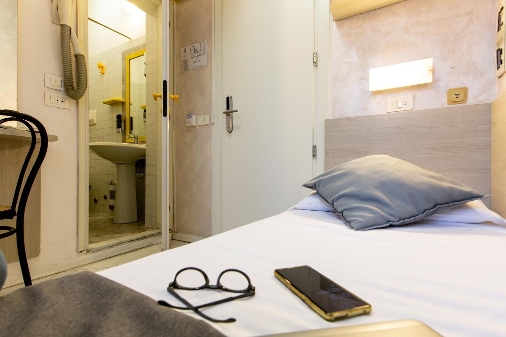 Hotel Marzia Con Piscina リッチョーネ エクステリア 写真