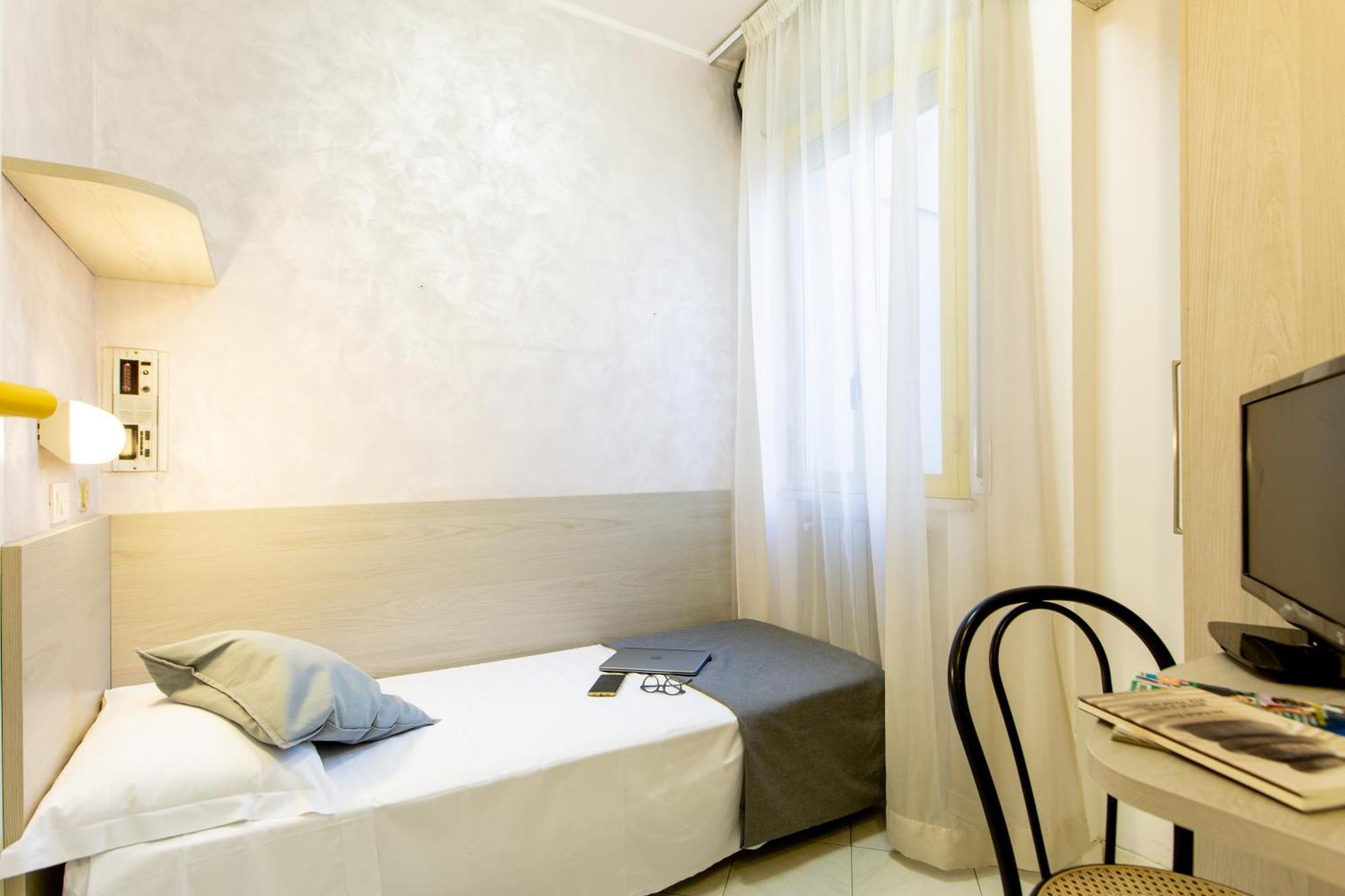 Hotel Marzia Con Piscina リッチョーネ エクステリア 写真